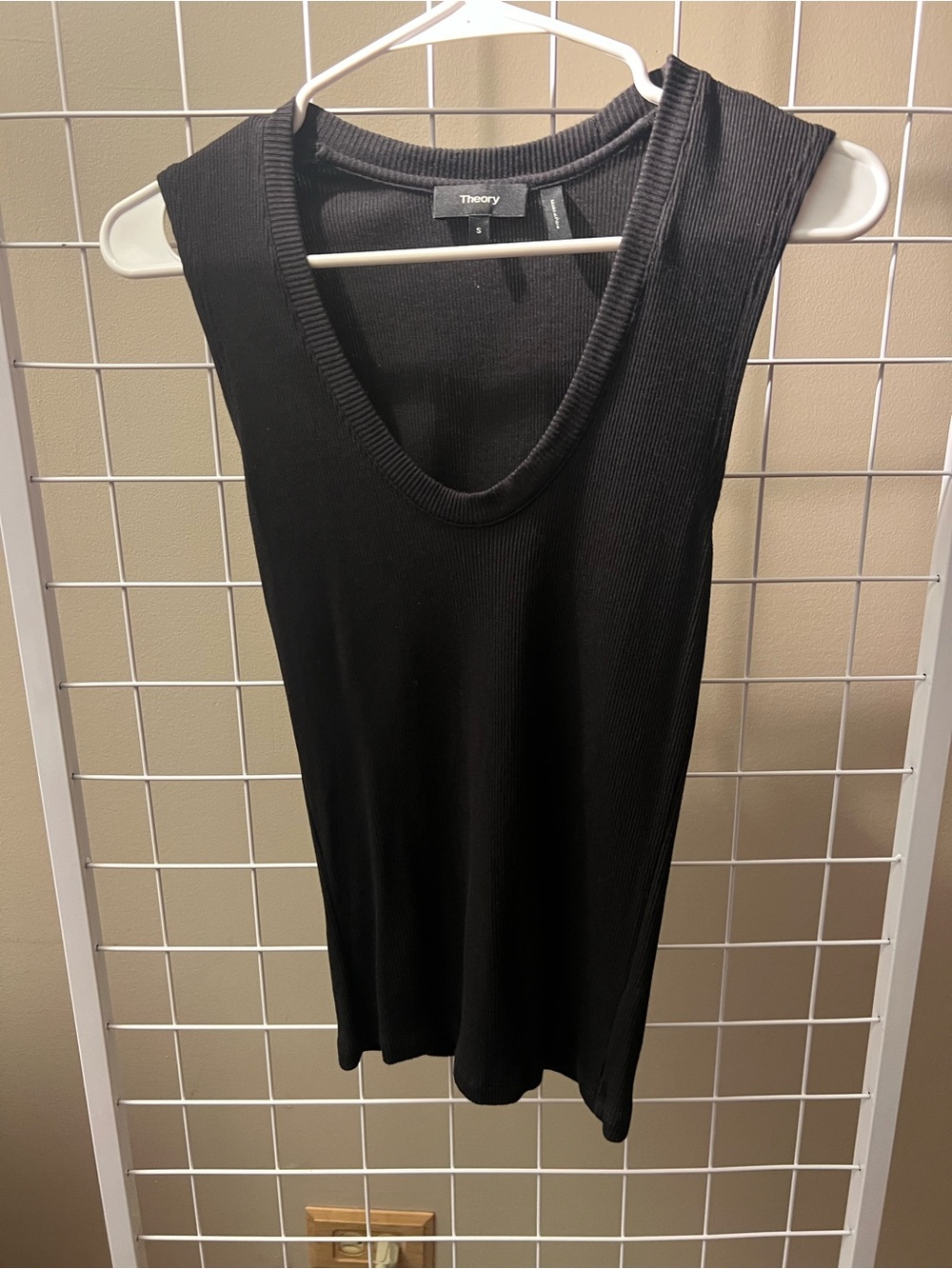 Vince Black Ribbed Scoop Tank Top